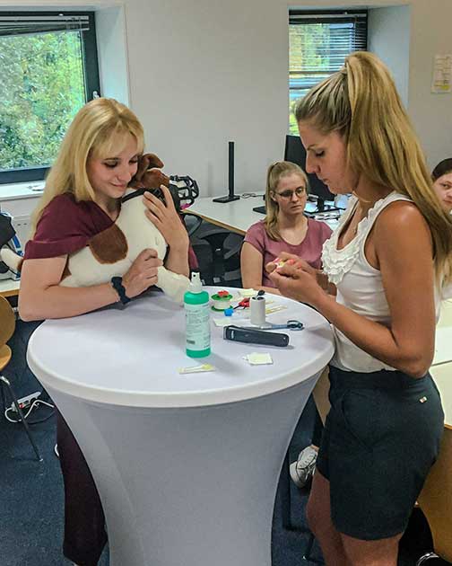 TFA beim Workshop "Wie leite ich an" in der Tierklinik Ismaning.